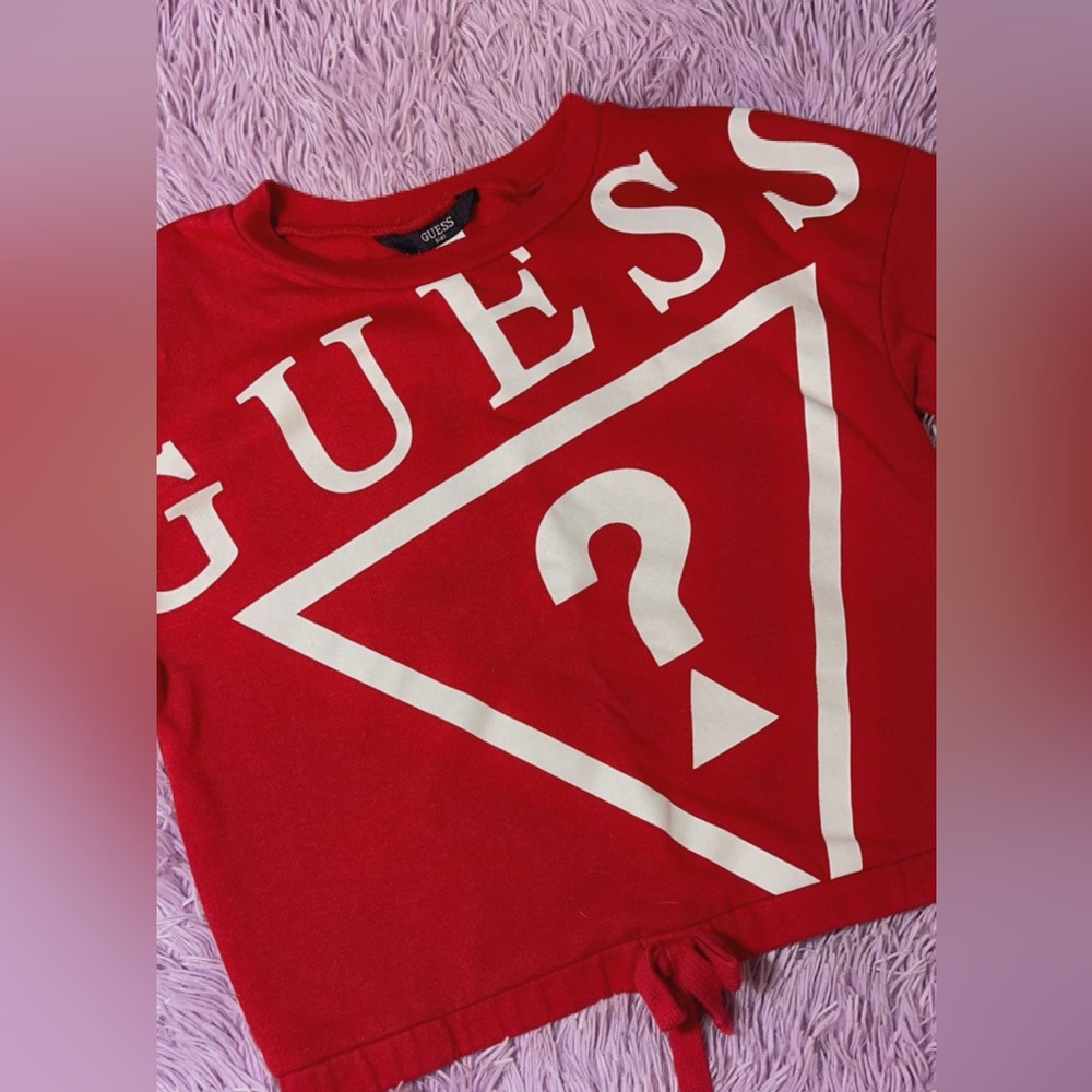 Cute red sweater from Guess❤️